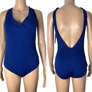 New Gottex Textured Open Back Navy Blue One Piece Swimsuit